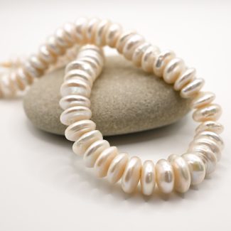 Aura Coin Pearl Necklace